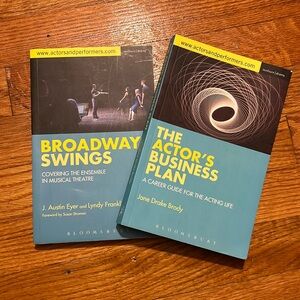 Broadway Book Bundle 📖